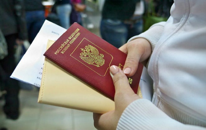 Как получить паспорт с готовой визой